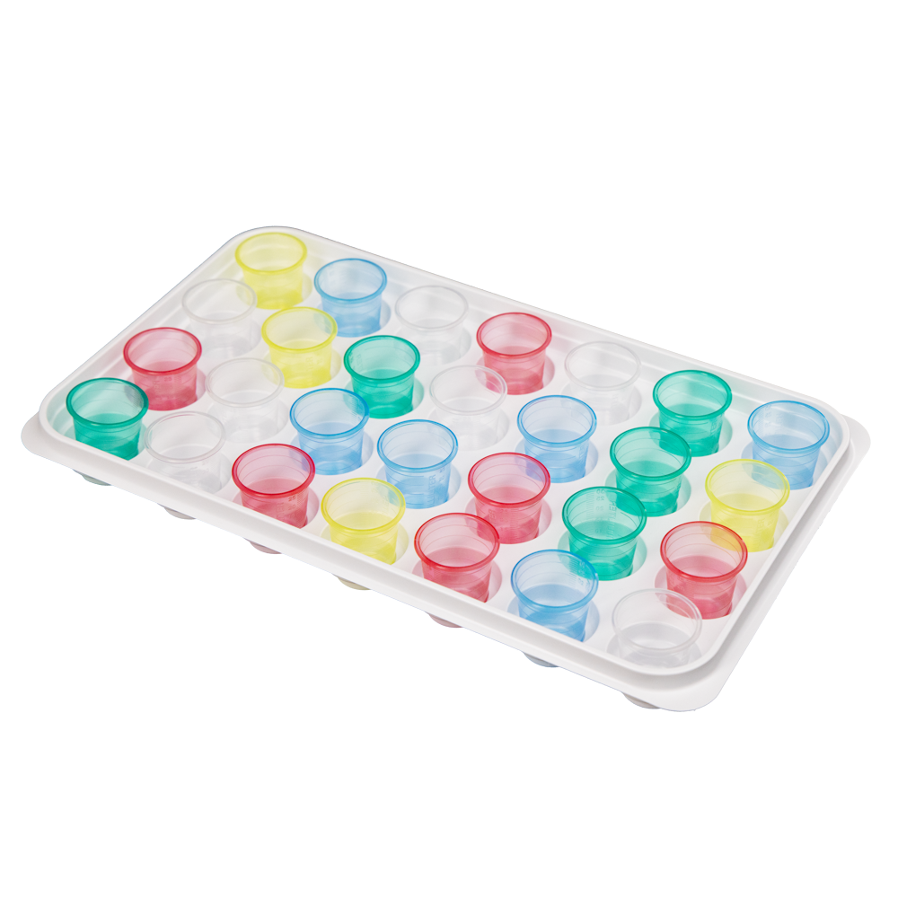 PS Bandeja para 28 vasos de medicamentos, blanca, 375 x 225 x 40 mm: comprar bandeja de poliestireno para facilitar el manejo de los vasos de medicamentos cuando se distrien los medicamentos como suministros de sala.