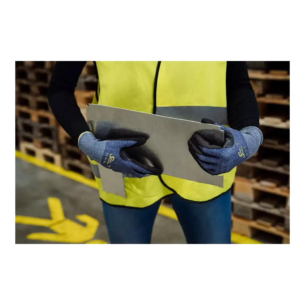 Guantes resistentes al corte, talla 8, gris, SolidSafety Cut: comprar guantes de trabajo resistentes al corte como EPI.